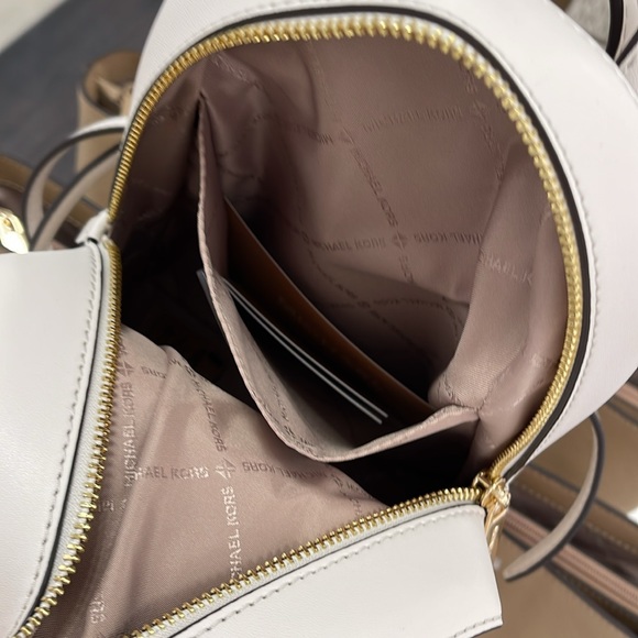Michael Kors Ladies Backpack Bag Jaycee XS Conv Zip Backpack Light Cream Multi - Picture 10 of 16
